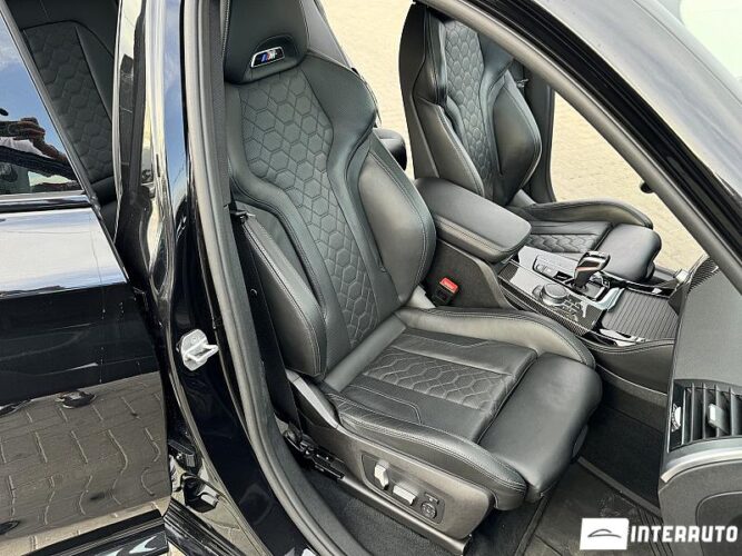 BMW X4M 63 interauto-car