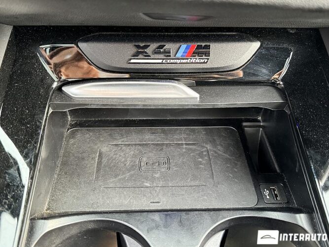 BMW X4M 58 interauto-car