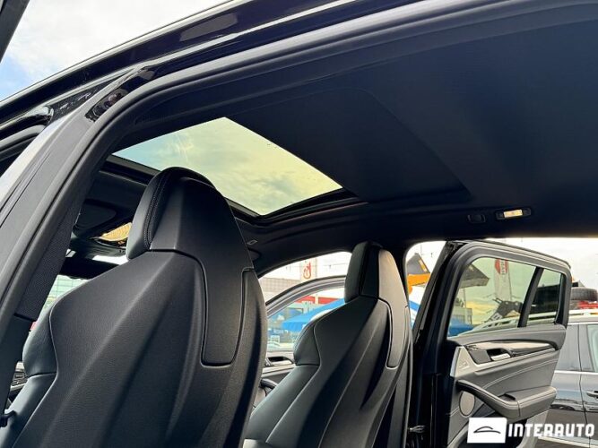 BMW X4M 61 interauto-car