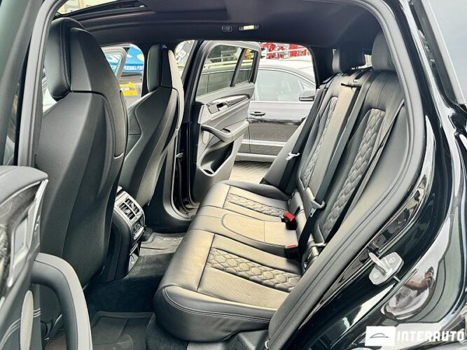 BMW X4M 60 interauto-car