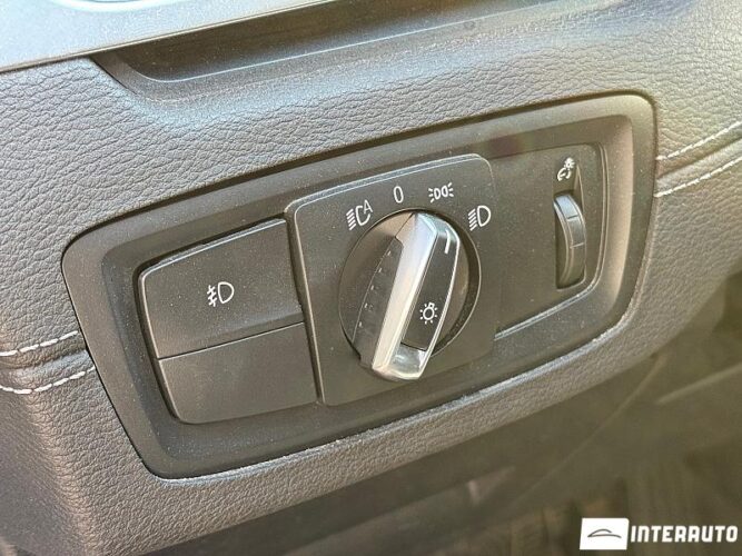 BMW X2 2.8i 44 interauto-car