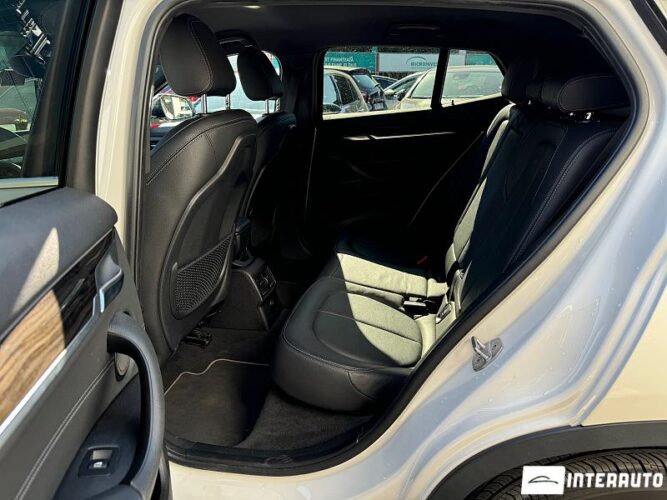 BMW X2 2.8i 48 interauto-car