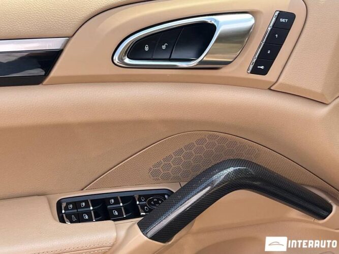 Porsche Cayenne S Hybrid 39 interauto-car