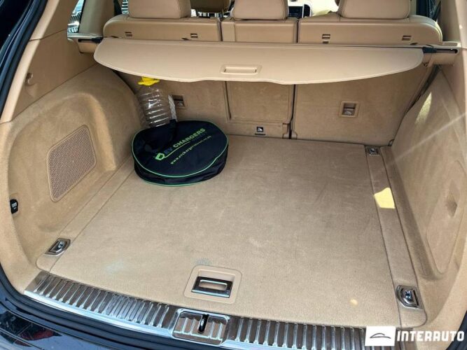 Porsche Cayenne S Hybrid 54 interauto-car