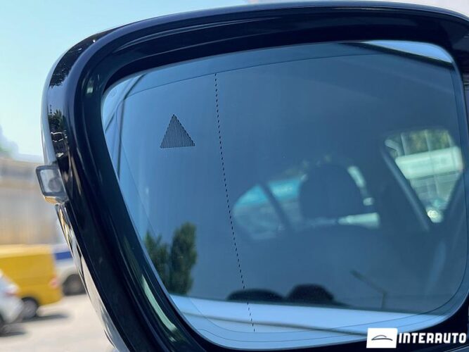 BMW 530e 38 interauto-car