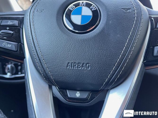 BMW 530e 41 interauto-car