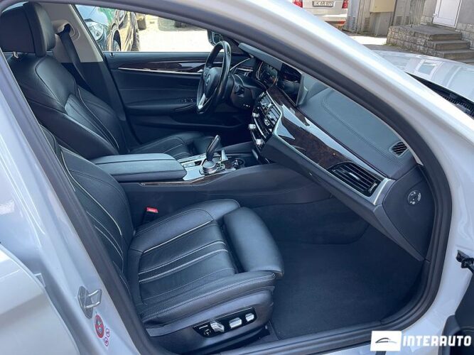 BMW 530e 54 interauto-car