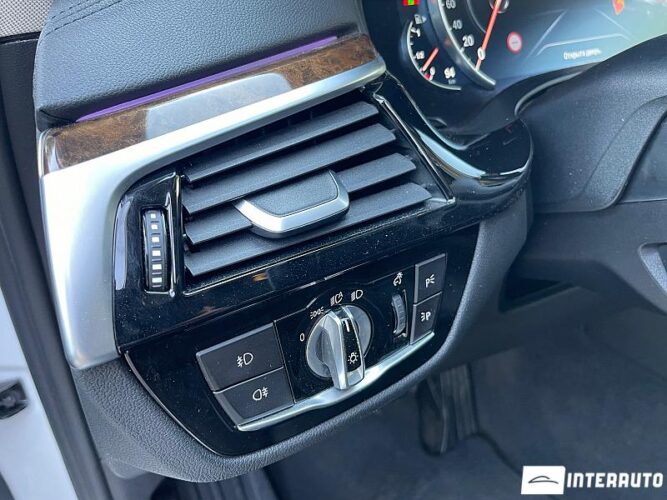 BMW 530e 51 interauto-car