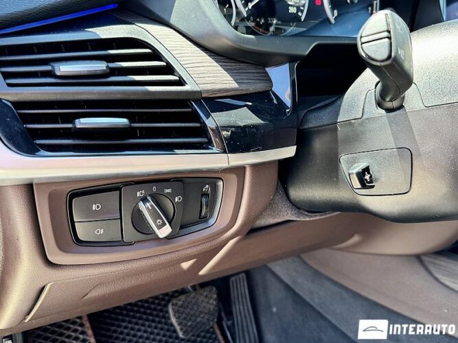 BMW X5 4.0e 54 interauto-car