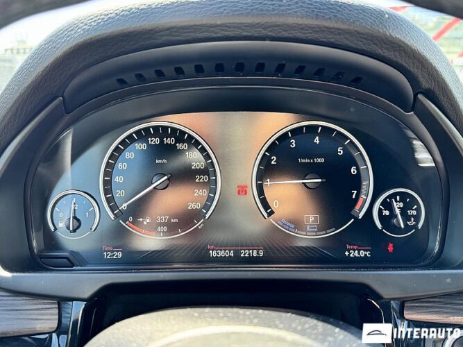 BMW X5 4.0e 42 interauto-car