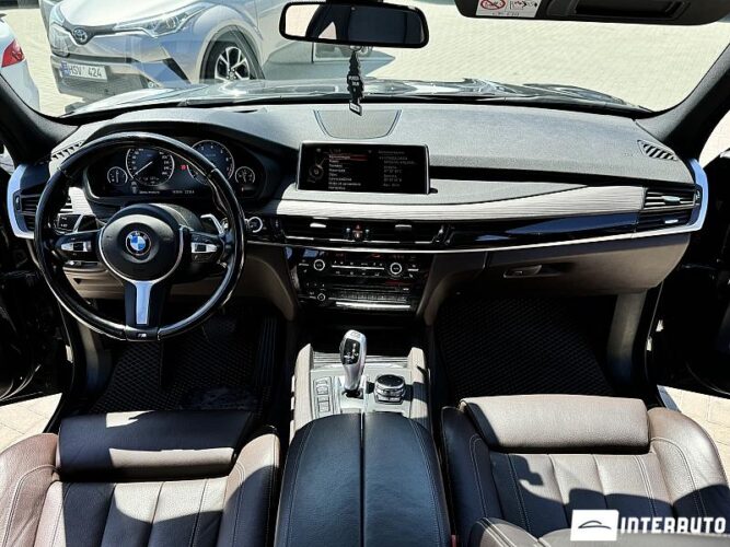 BMW X5 4.0e 40 interauto-car