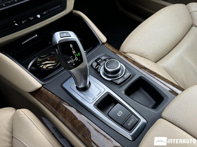 BMW X6 3.0D 56 interauto-car