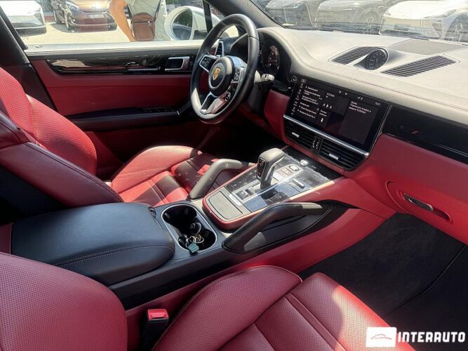 Porsche Cayenne Coupe 62 interauto-car