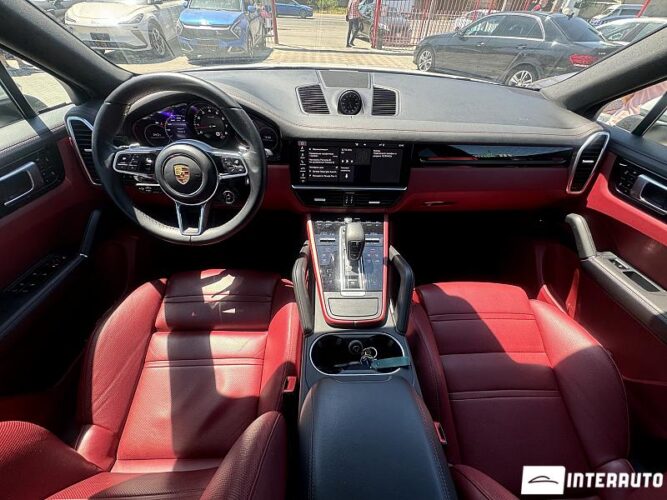 Porsche Cayenne Coupe 52 interauto-car