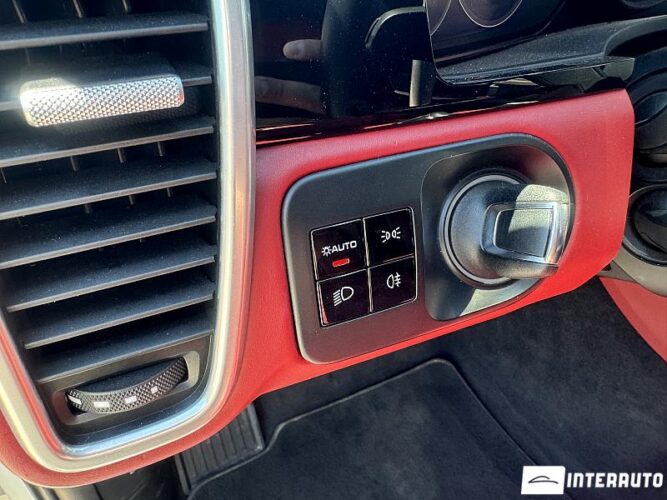 Porsche Cayenne Coupe 55 interauto-car