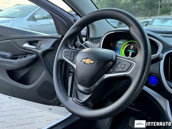 Chevrolet Volt 38 interauto-car