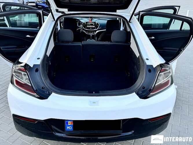 Chevrolet Volt 51 interauto-car