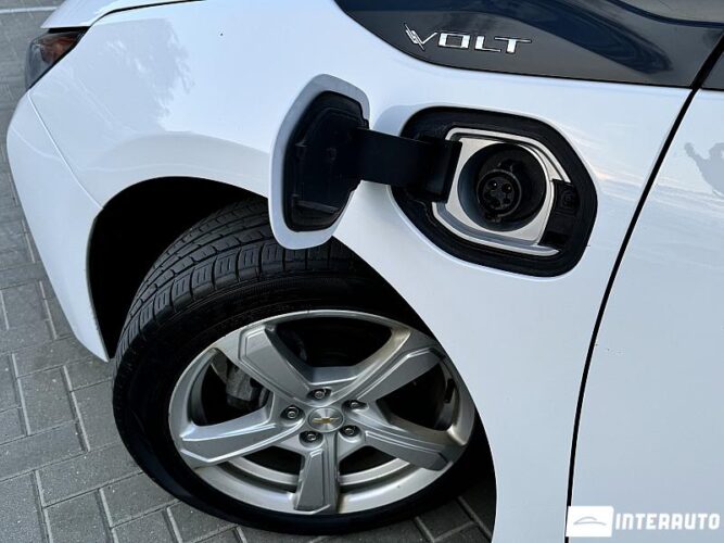 Chevrolet Volt 48 interauto-car