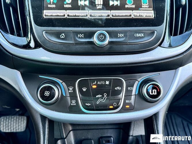 Chevrolet Volt 42 interauto-car