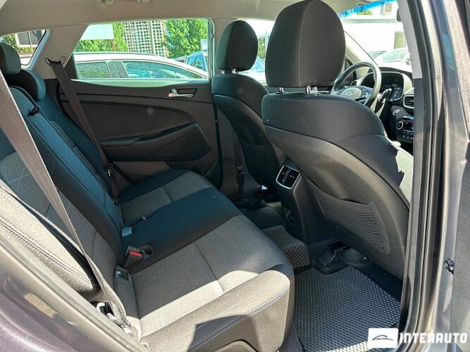 Hyundai Tucson 47 interauto-car