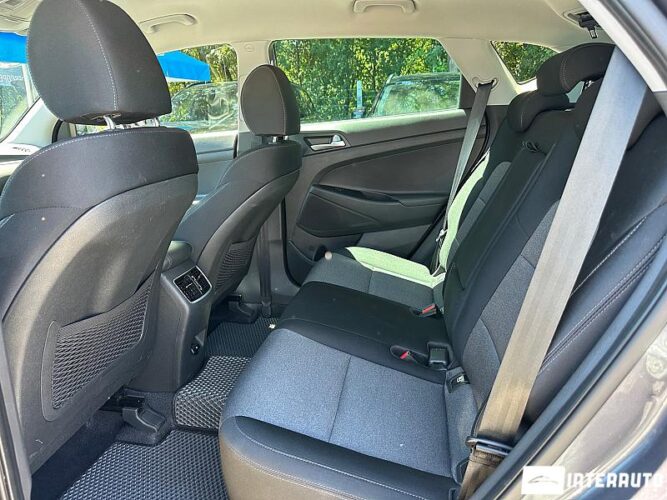 Hyundai Tucson 48 interauto-car