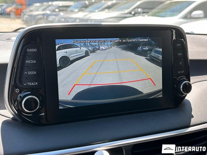 Hyundai Tucson 42 interauto-car