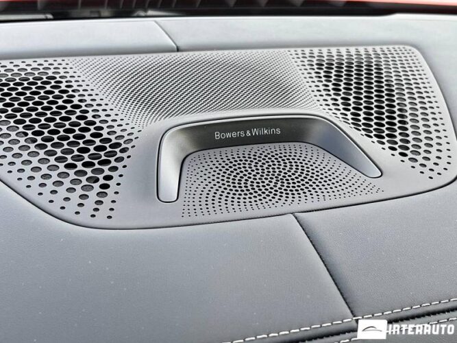 BMW X6 4.0i 52 interauto-car