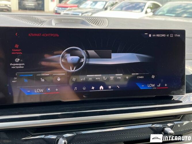 BMW X6 4.0i 54 interauto-car