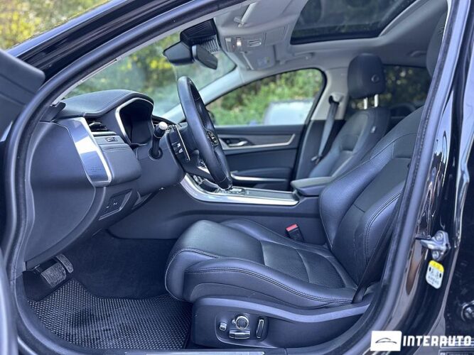 Jaguar XF 42 interauto-car