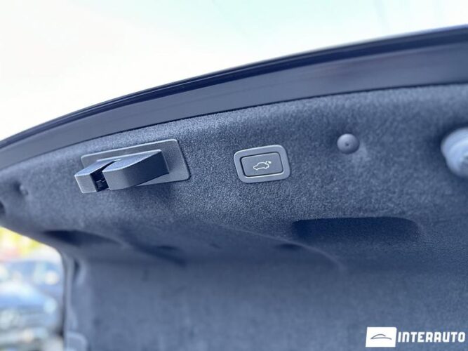 Jaguar XF 38 interauto-car