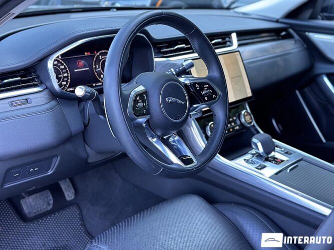 Jaguar XF 43 interauto-car