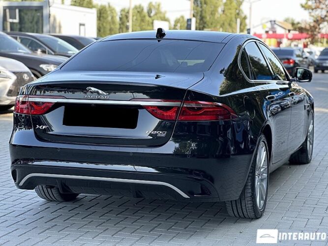 Jaguar XF 36 interauto-car