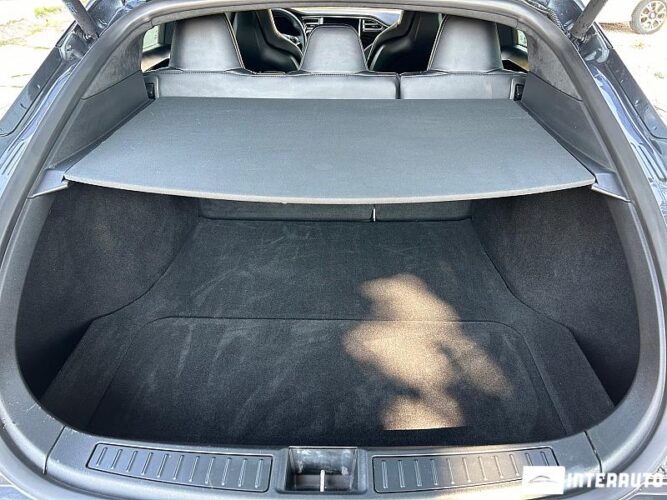 Tesla Model S 51 interauto-car