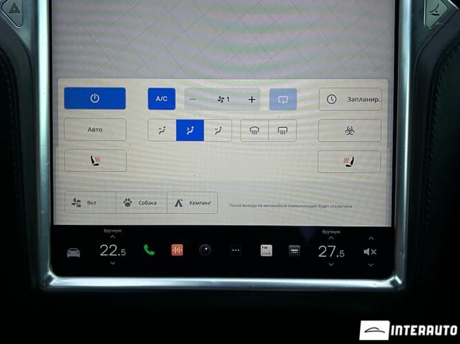 Tesla Model S 43 interauto-car