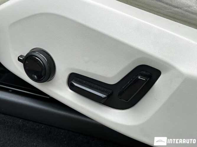 Volvo XC 90 53 interauto-car