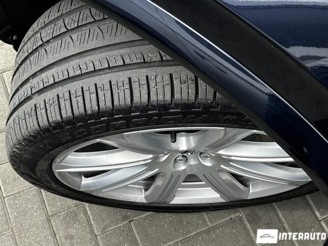 Volvo XC 90 42 interauto-car