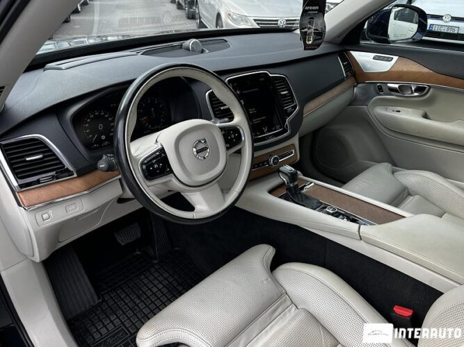 Volvo XC 90 43 interauto-car