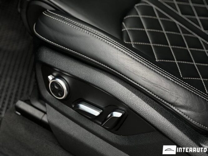 Audi SQ7 48 interauto-car