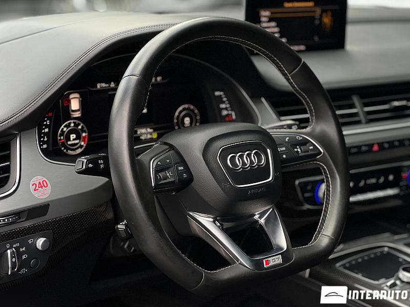 Audi SQ7 20 automobil-interauto