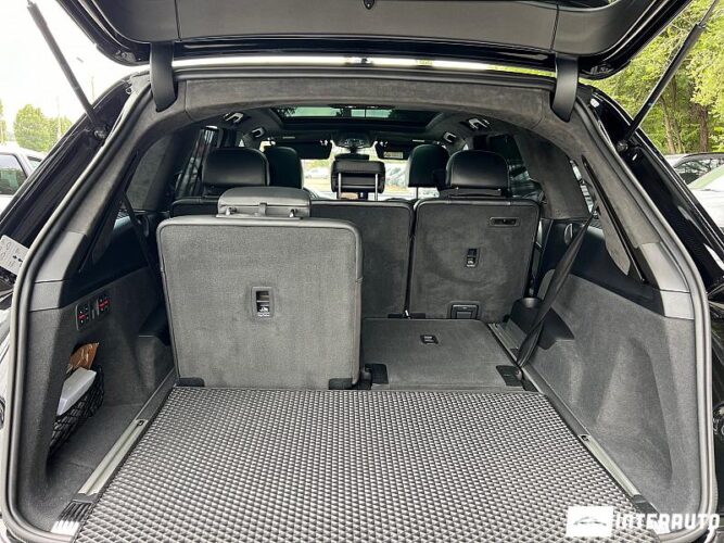 Audi SQ7 61 interauto-car