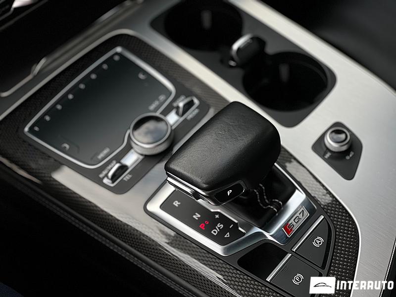 Audi SQ7 27 automobil-interauto