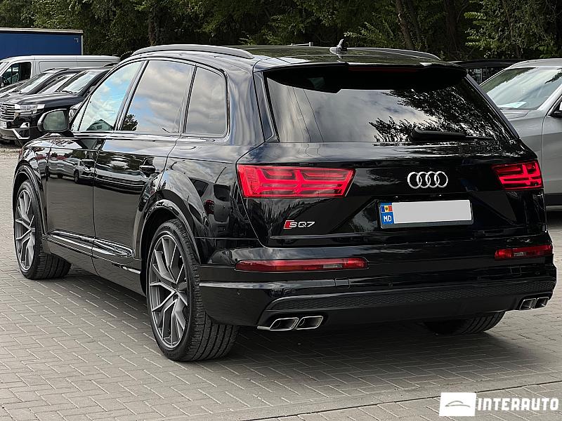 Audi SQ7 14 automobil-interauto