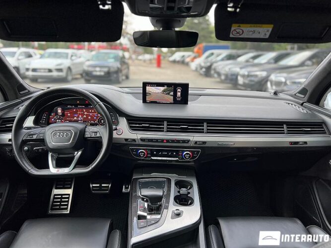 Audi SQ7 56 interauto-car