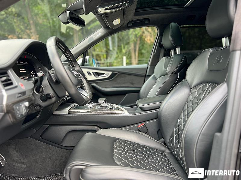 Audi SQ7 21 automobil-interauto