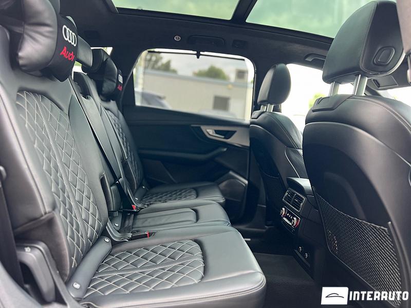 Audi SQ7 31 automobil-interauto