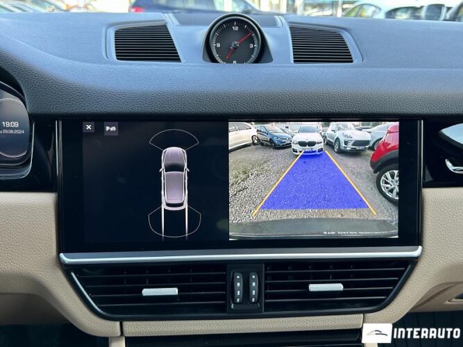 Porsche Cayenne 50 interauto-car