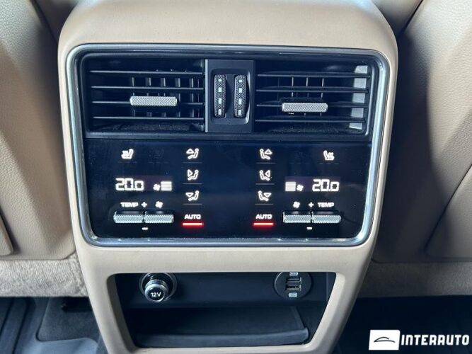 Porsche Cayenne 56 interauto-car