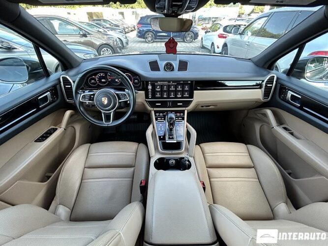 Porsche Cayenne 46 interauto-car