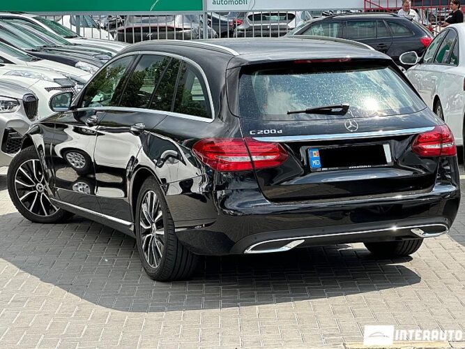 Mercedes C 200 33 interauto-car