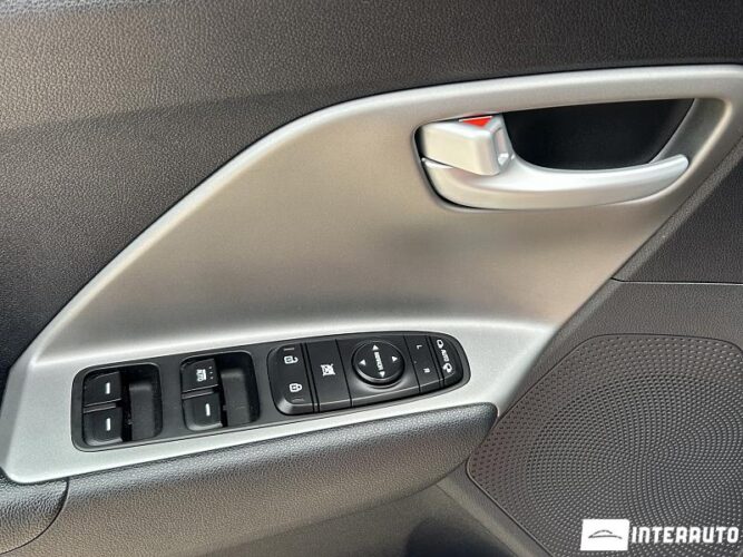 Kia Niro 34 interauto-car